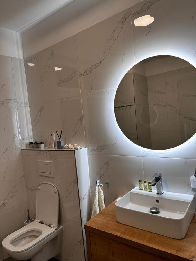 Riverside Apartment Karlovy Vary Esterno foto